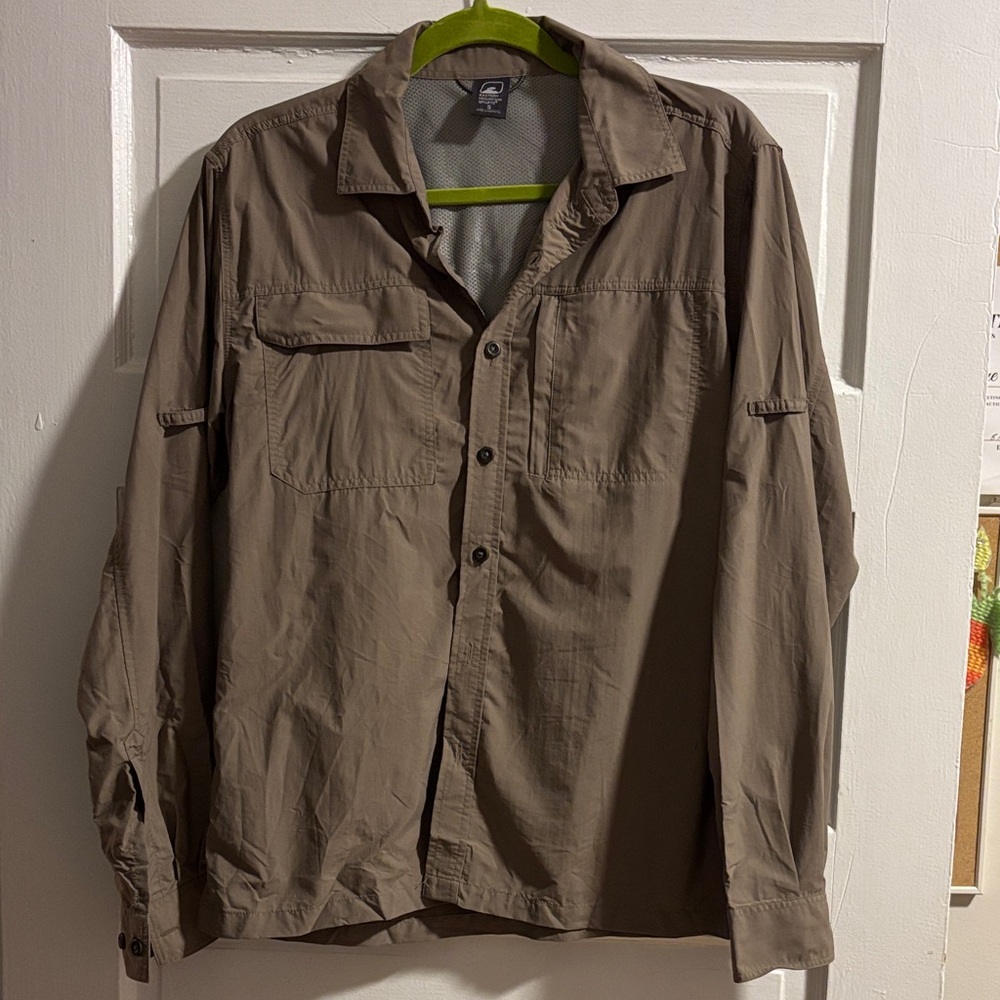 Eastern Mountain Sport Outdoor style Button-Up shirt - Men’s size small